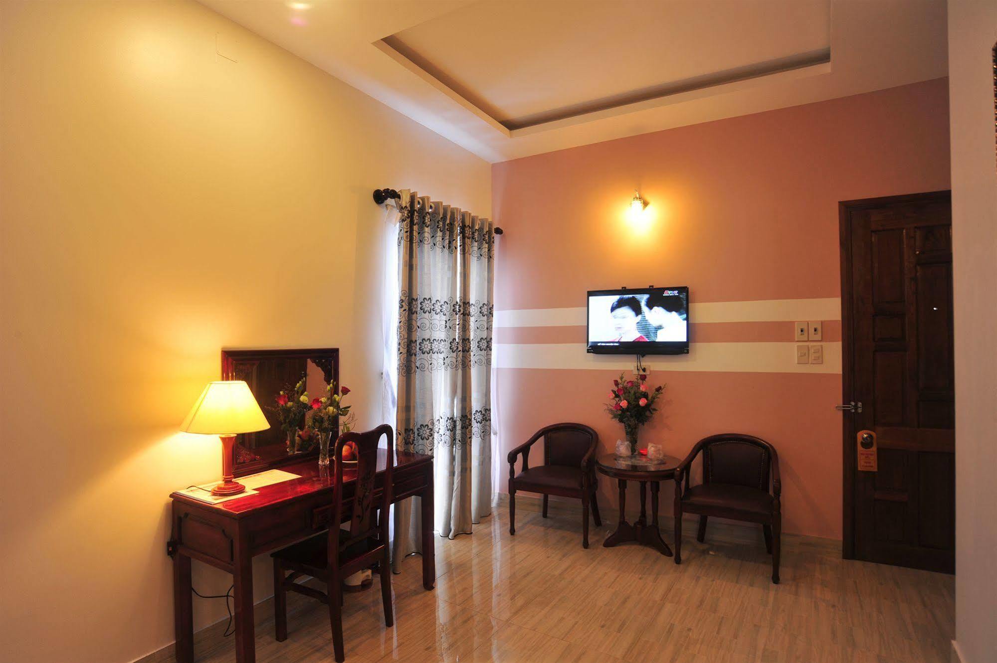 Hong Thien Ruby Hotel Hue Exterior photo