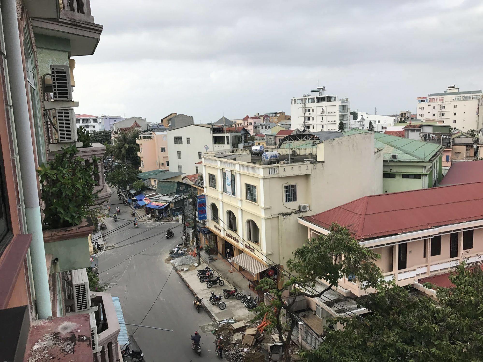 Hong Thien Ruby Hotel Hue Exterior photo